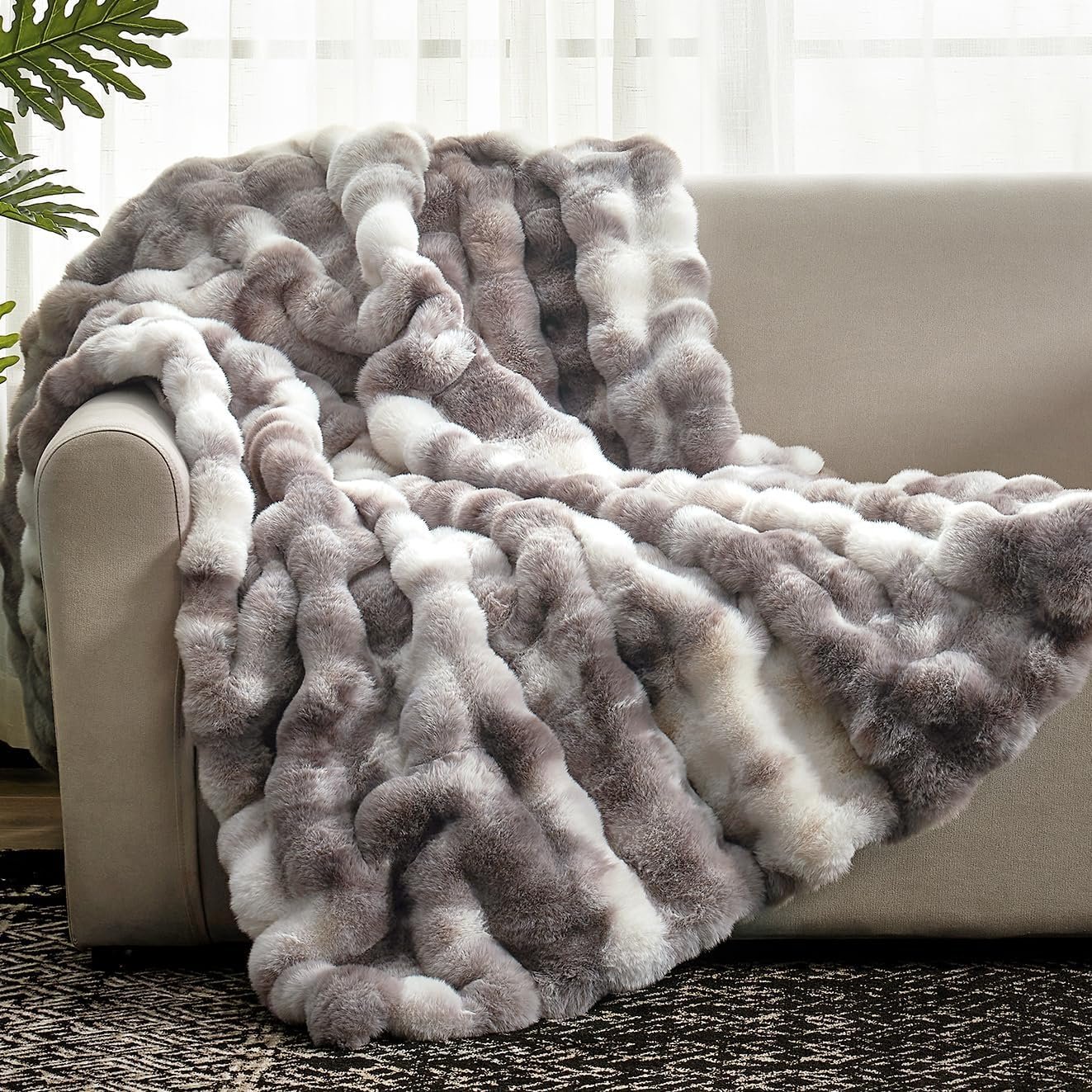 Cozy Bliss Faux Fur Throw Blanket for Couch, Fuzzy Soft Plus...